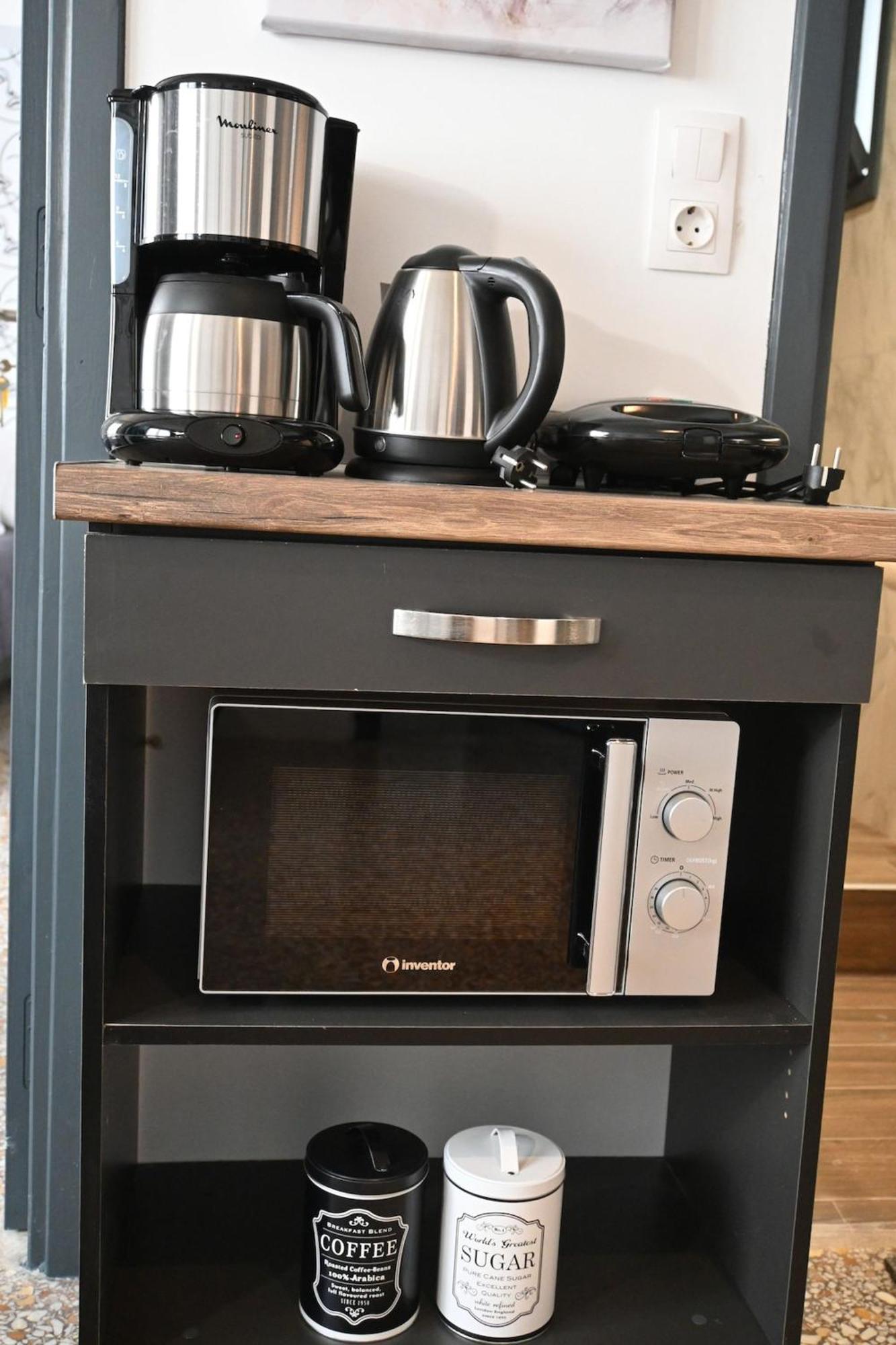 Haris 303 Apartment By Vpn Accomodation Атина Екстериор снимка