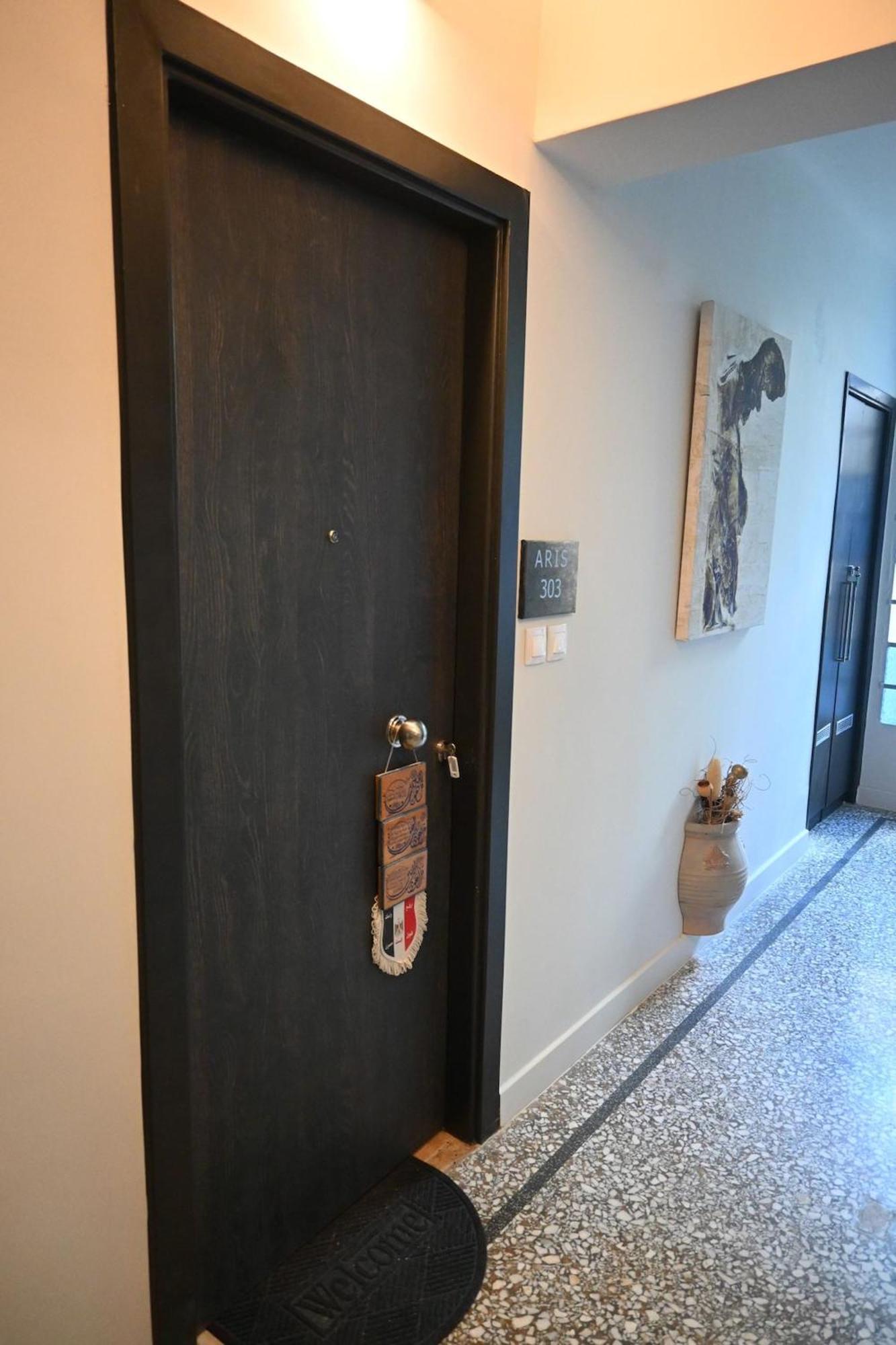 Haris 303 Apartment By Vpn Accomodation Атина Екстериор снимка
